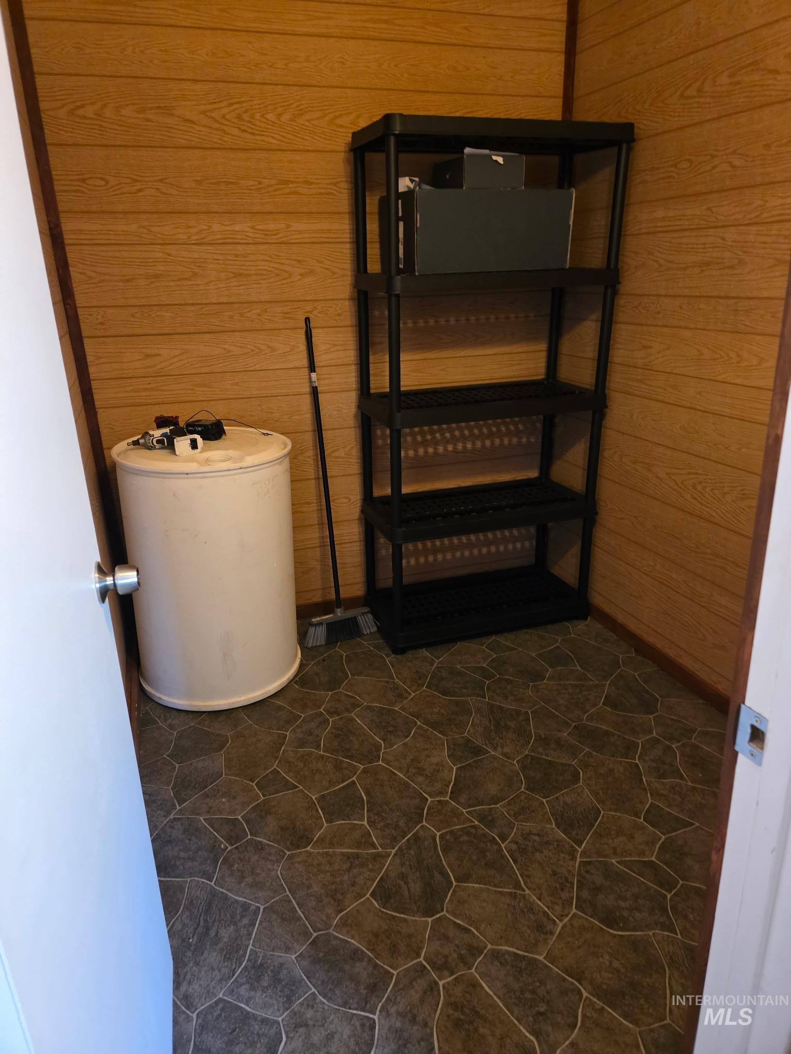 12 Woods Ln, Idaho City, Idaho 83631, 1 Bedroom, 1 Bathroom, Residential For Sale, Price $199,999, 98954433