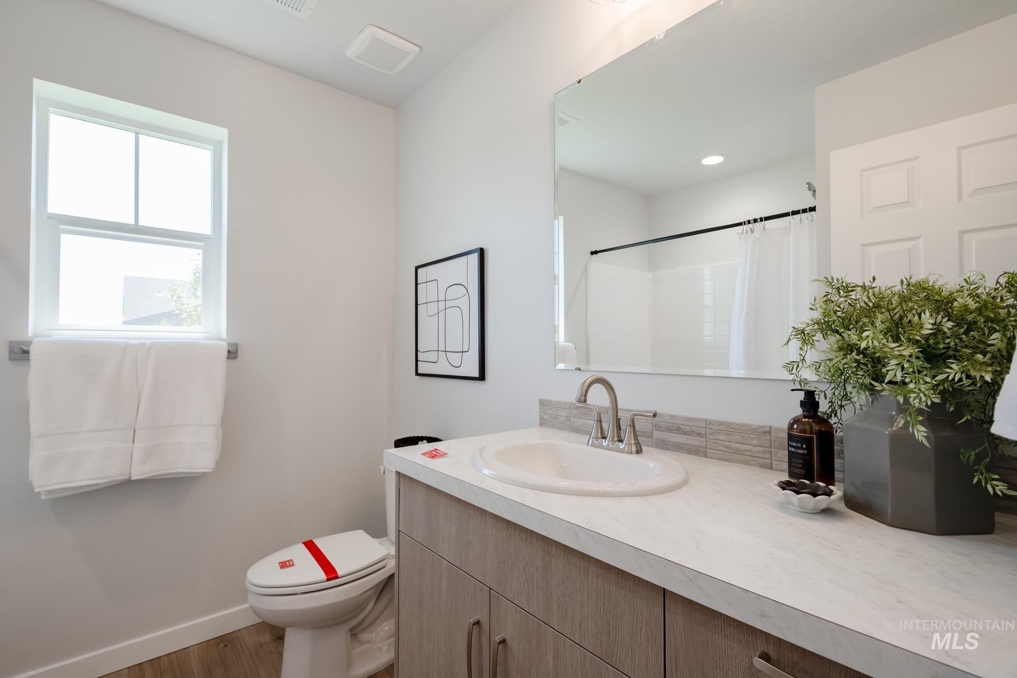 19343 Schooner Ave, Caldwell, Idaho 83605, 4 Bedrooms, 2 Bathrooms, Residential For Sale, Price $429,990,MLS 98954466