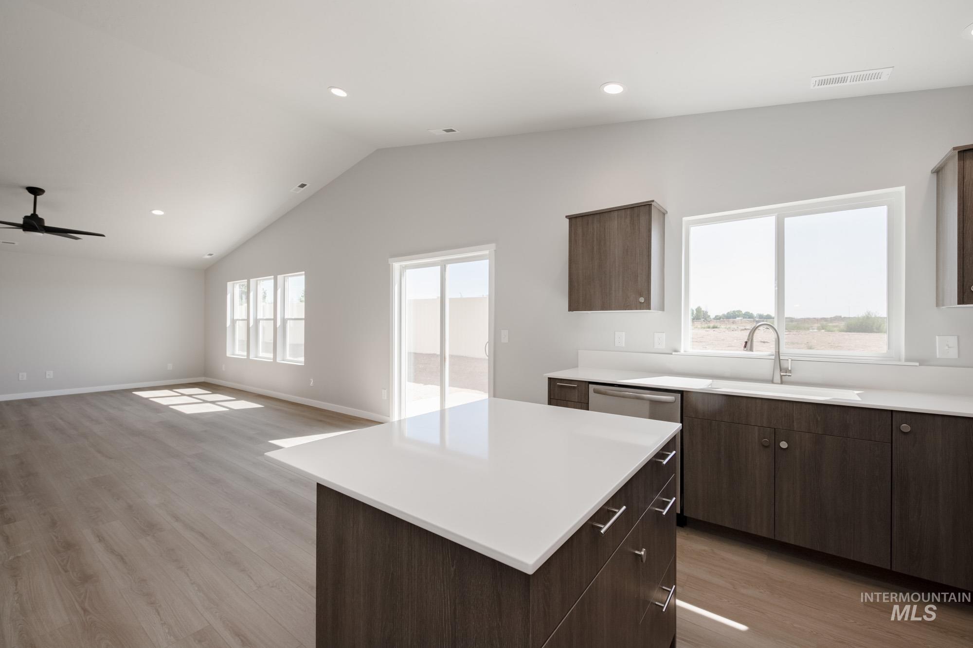 3058 N Arroyo Vista Way, Kuna, Idaho 83634, 4 Bedrooms, 2 Bathrooms, Residential For Sale, Price $439,990,MLS 98954477