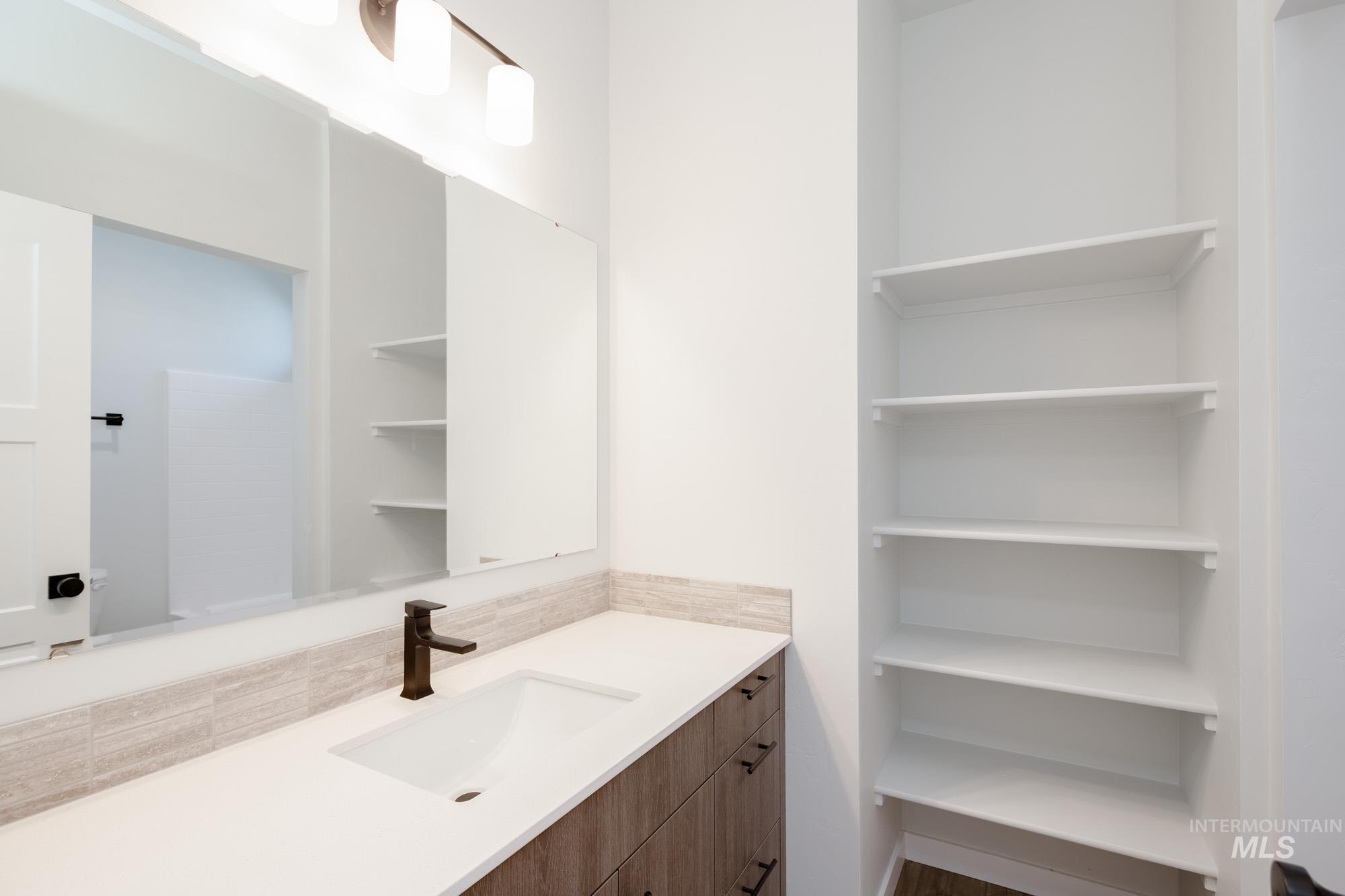 7351 W Eagle Grove St, Boise, Idaho 83709, 5 Bedrooms, 2.5 Bathrooms, Residential For Sale, Price $699,990,MLS 98954484