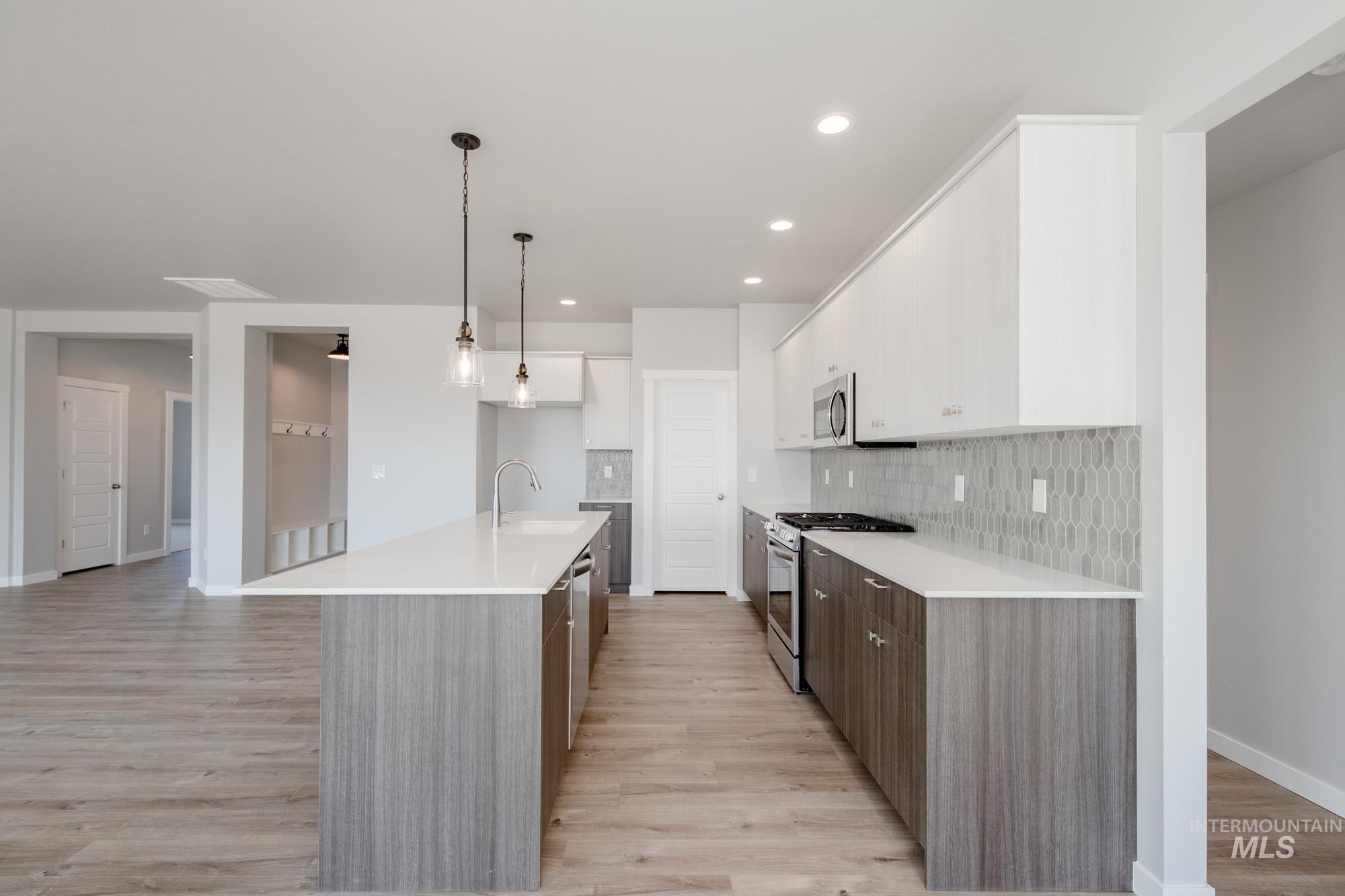 16696 Carlin Ave, Caldwell, Idaho 83607, 4 Bedrooms, 2 Bathrooms, Residential For Sale, Price $464,990,MLS 98954489