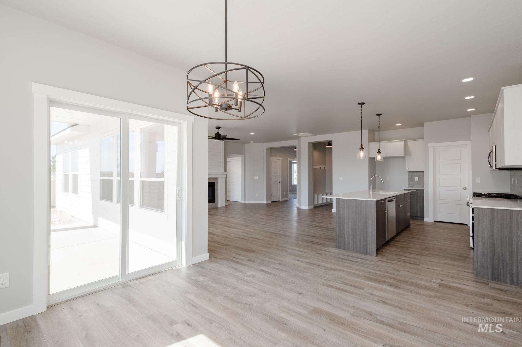 16696 Carlin Ave, Caldwell, Idaho 83607, 4 Bedrooms, 2 Bathrooms, Residential For Sale, Price $464,990,MLS 98954489