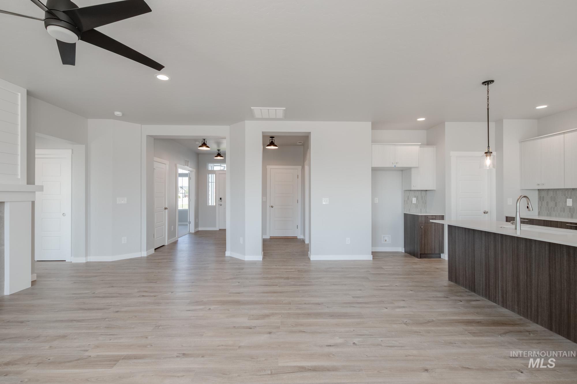 16696 Carlin Ave, Caldwell, Idaho 83607, 4 Bedrooms, 2 Bathrooms, Residential For Sale, Price $464,990,MLS 98954489