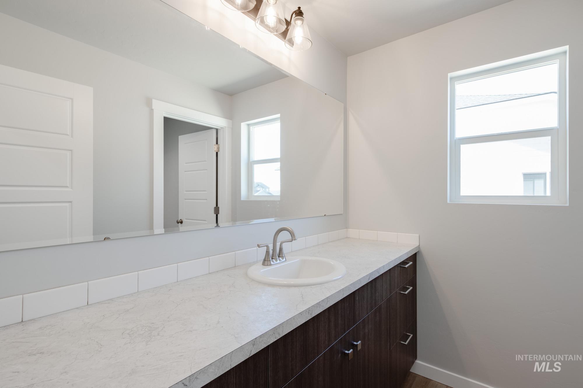 16696 Carlin Ave, Caldwell, Idaho 83607, 4 Bedrooms, 2 Bathrooms, Residential For Sale, Price $464,990,MLS 98954489