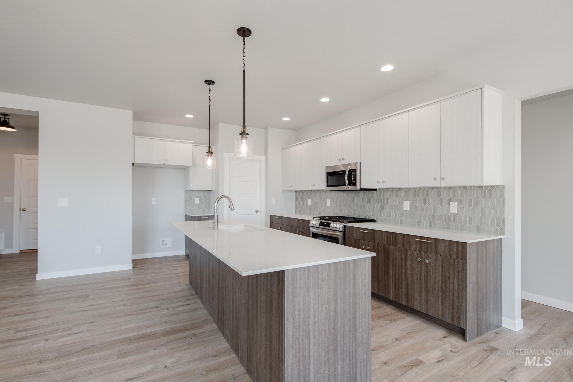 16696 Carlin Ave, Caldwell, Idaho 83607, 4 Bedrooms, 2 Bathrooms, Residential For Sale, Price $464,990,MLS 98954489