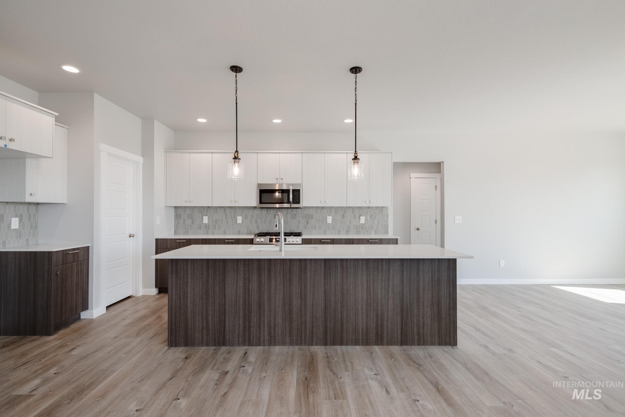 16696 Carlin Ave, Caldwell, Idaho 83607, 4 Bedrooms, 2 Bathrooms, Residential For Sale, Price $464,990,MLS 98954489