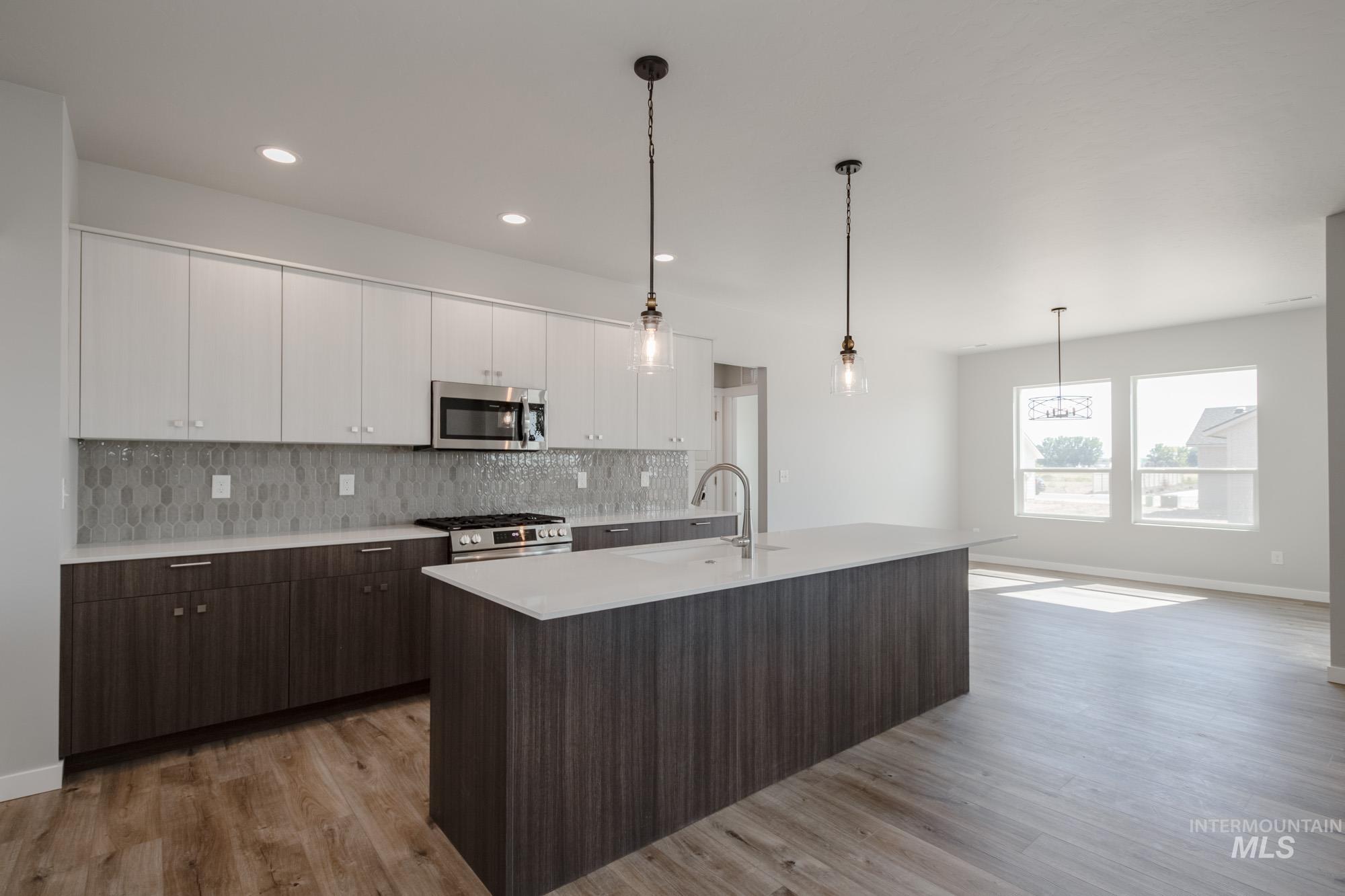 16696 Carlin Ave, Caldwell, Idaho 83607, 4 Bedrooms, 2 Bathrooms, Residential For Sale, Price $464,990,MLS 98954489