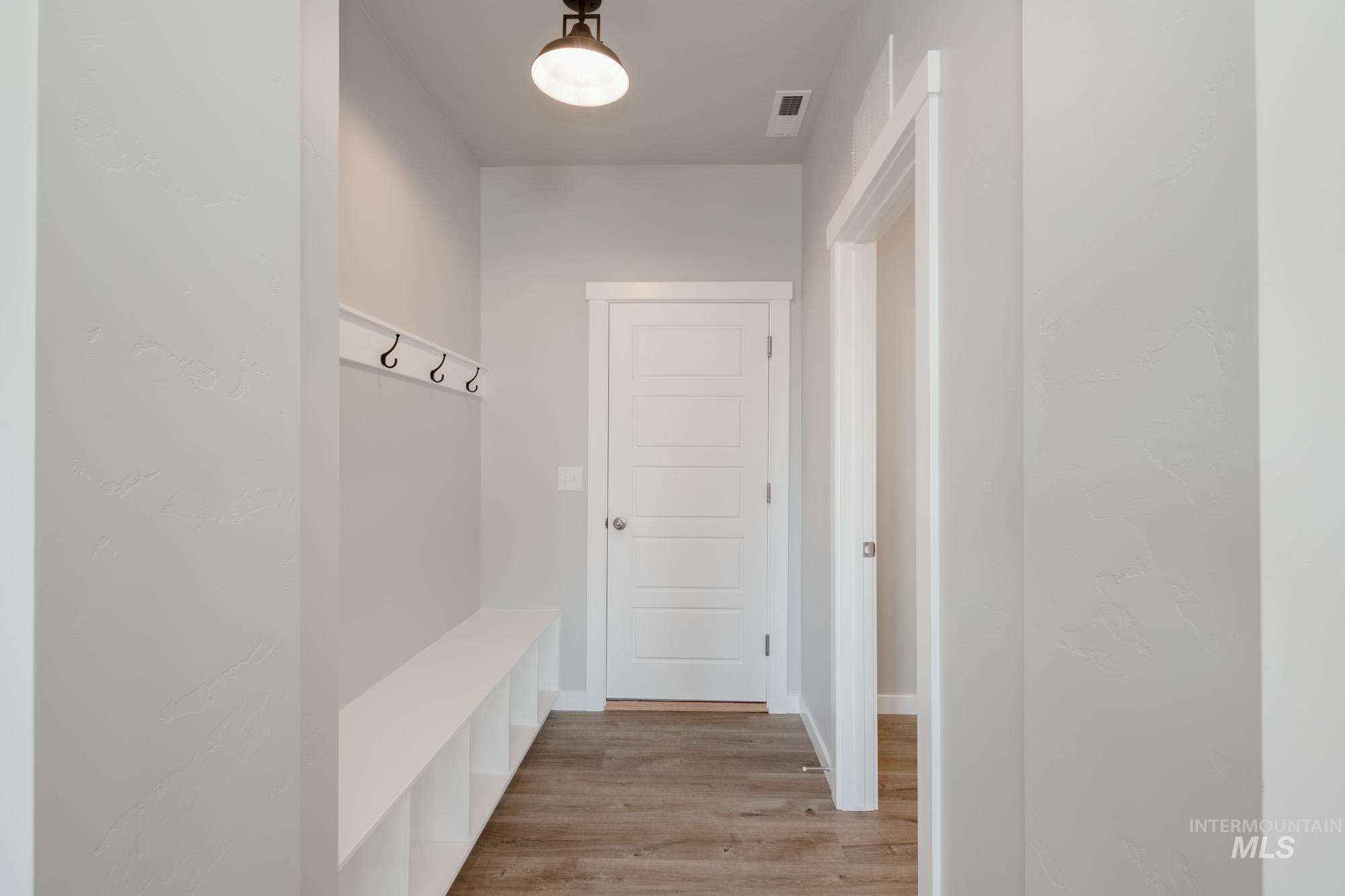 16696 Carlin Ave, Caldwell, Idaho 83607, 4 Bedrooms, 2 Bathrooms, Residential For Sale, Price $464,990,MLS 98954489