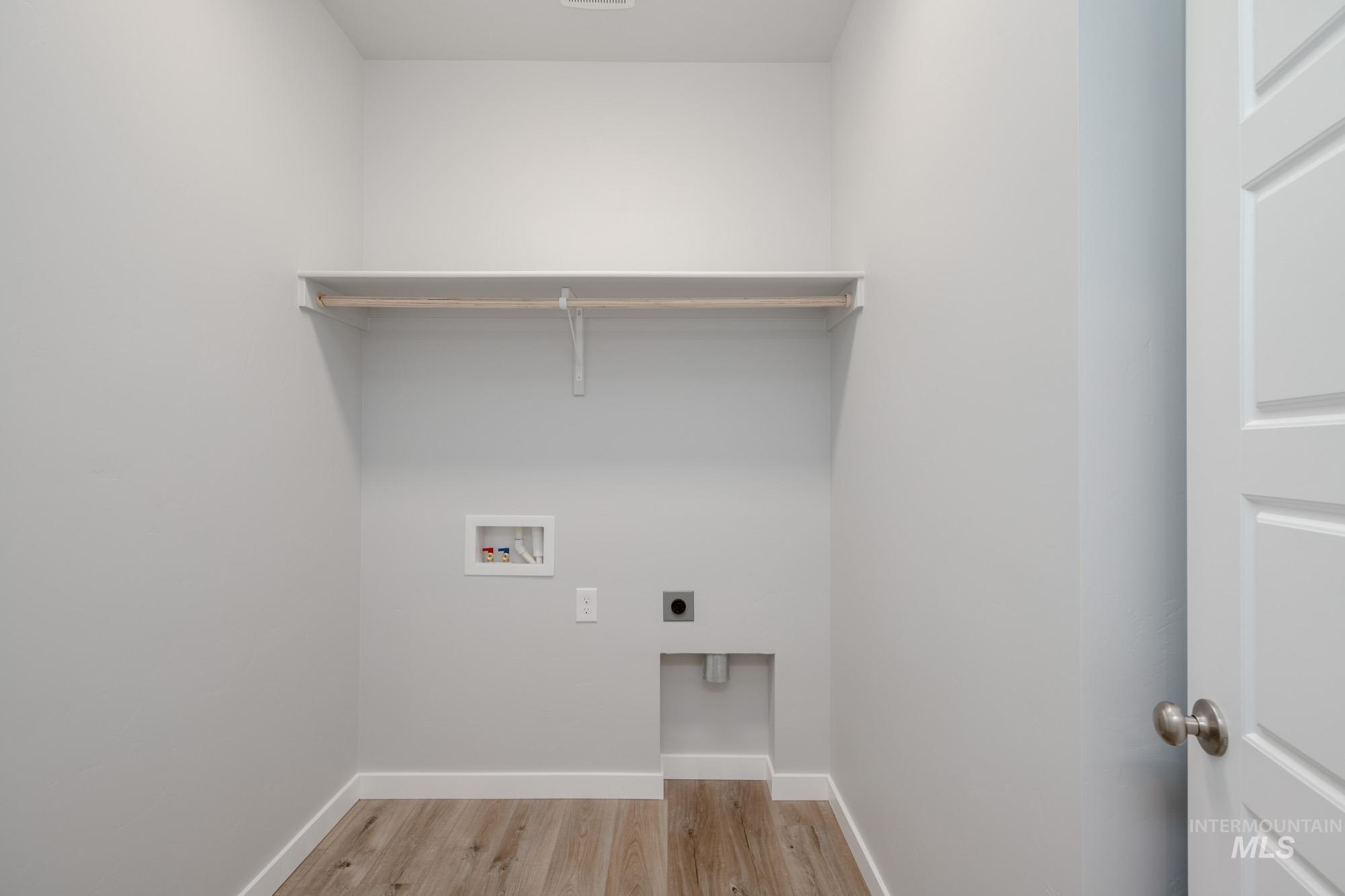 16696 Carlin Ave, Caldwell, Idaho 83607, 4 Bedrooms, 2 Bathrooms, Residential For Sale, Price $464,990,MLS 98954489