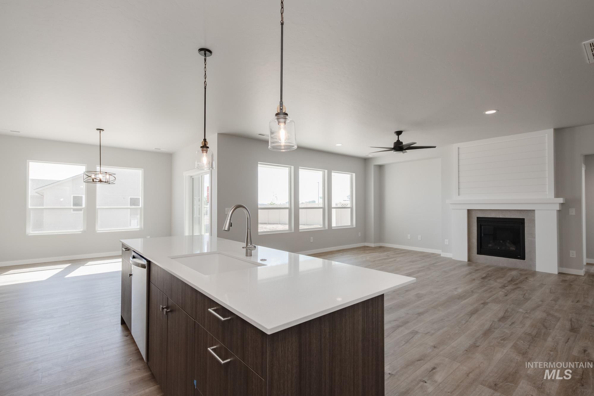 16696 Carlin Ave, Caldwell, Idaho 83607, 4 Bedrooms, 2 Bathrooms, Residential For Sale, Price $464,990,MLS 98954489