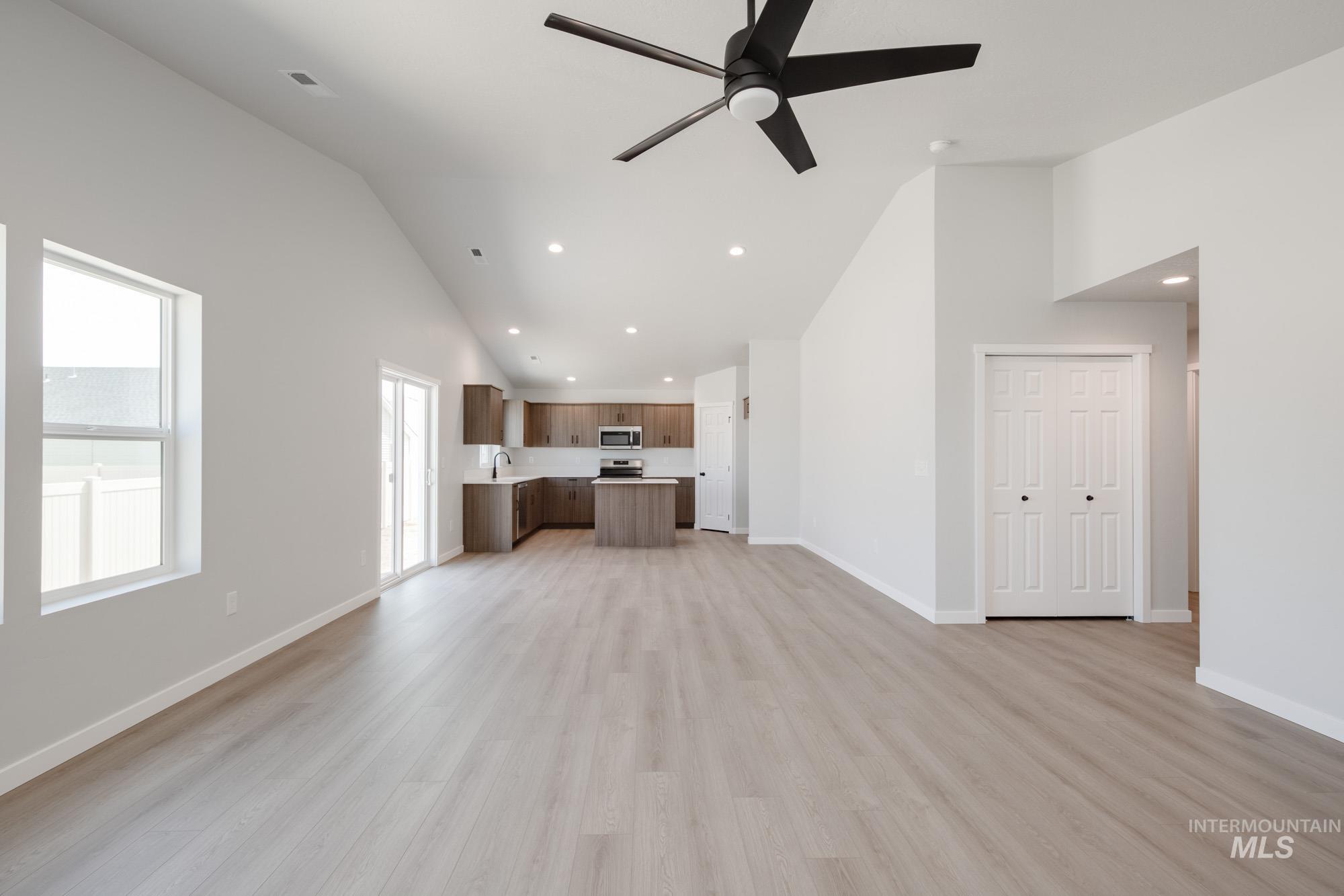 13342 Cut St, Caldwell, Idaho 83607, 4 Bedrooms, 2 Bathrooms, Residential For Sale, Price $407,990,MLS 98954490