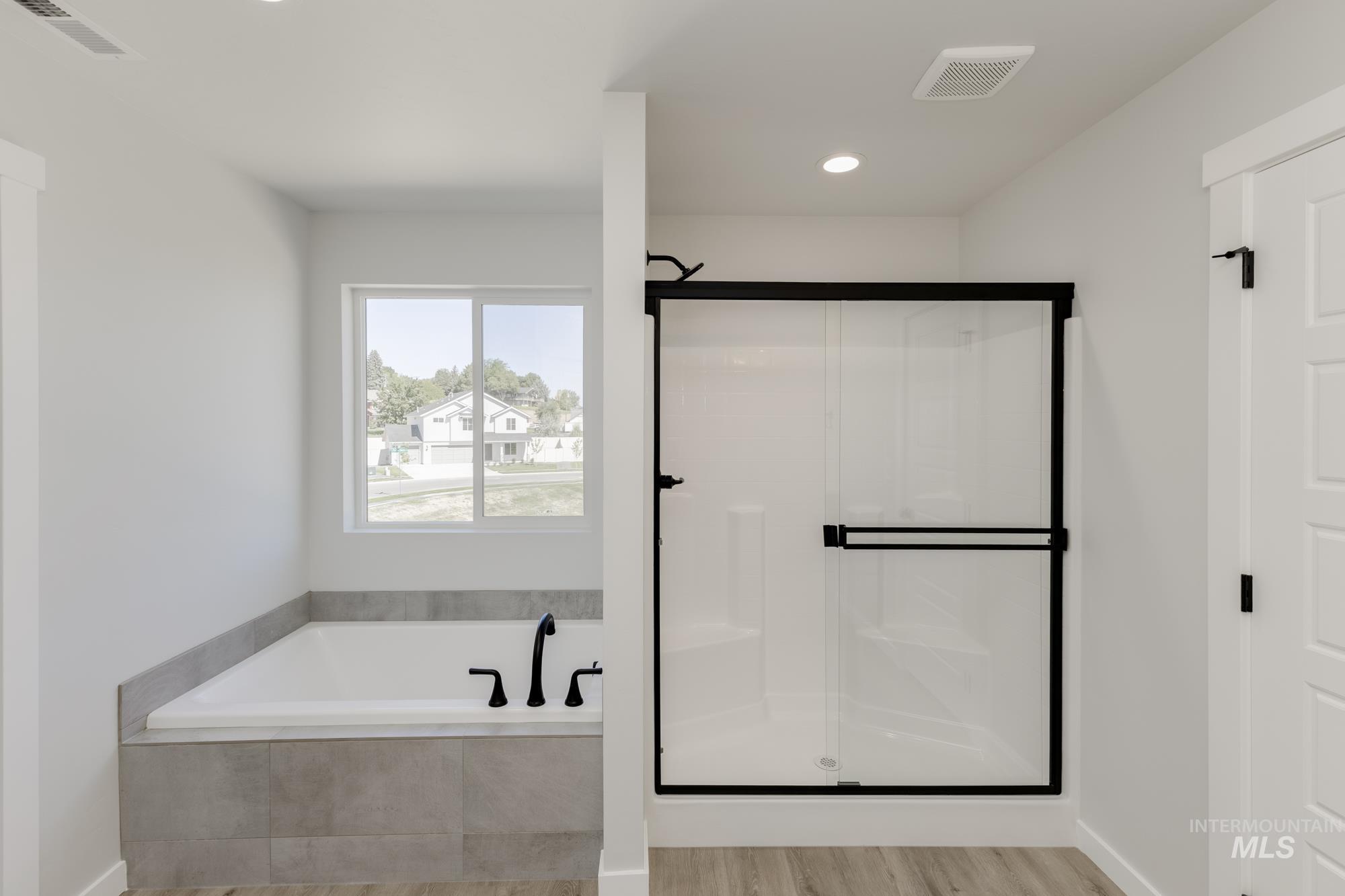 5304 S Danforth Ave, Nampa, Idaho 83686, 4 Bedrooms, 3 Bathrooms, Residential For Sale, Price $629,990,MLS 98954498