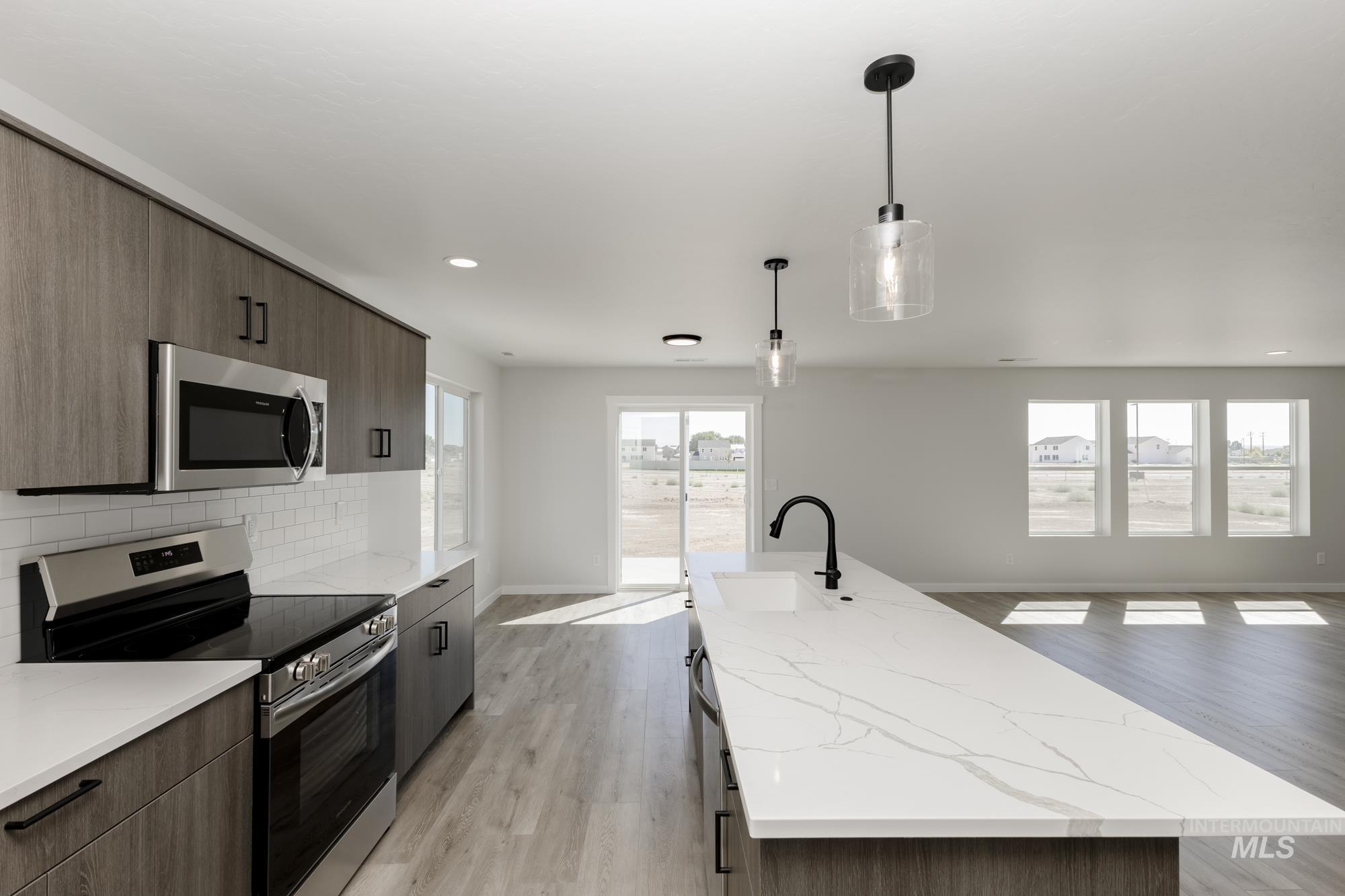 5304 S Danforth Ave, Nampa, Idaho 83686, 4 Bedrooms, 3 Bathrooms, Residential For Sale, Price $629,990,MLS 98954498