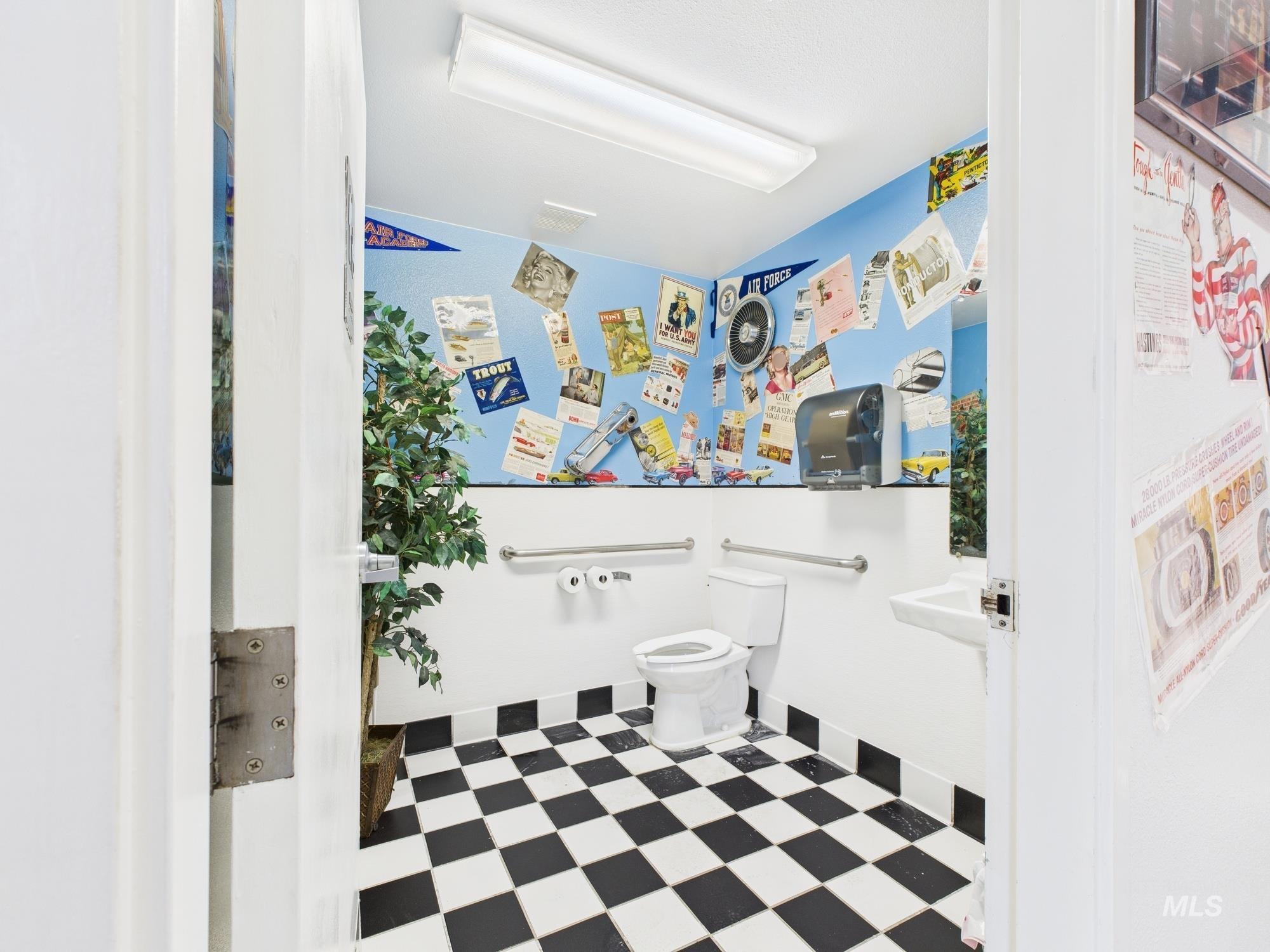 2138 13th Avenue, Lewiston, Idaho 83501, Business/Commercial For Sale, Price $1,000,000,MLS 98954499