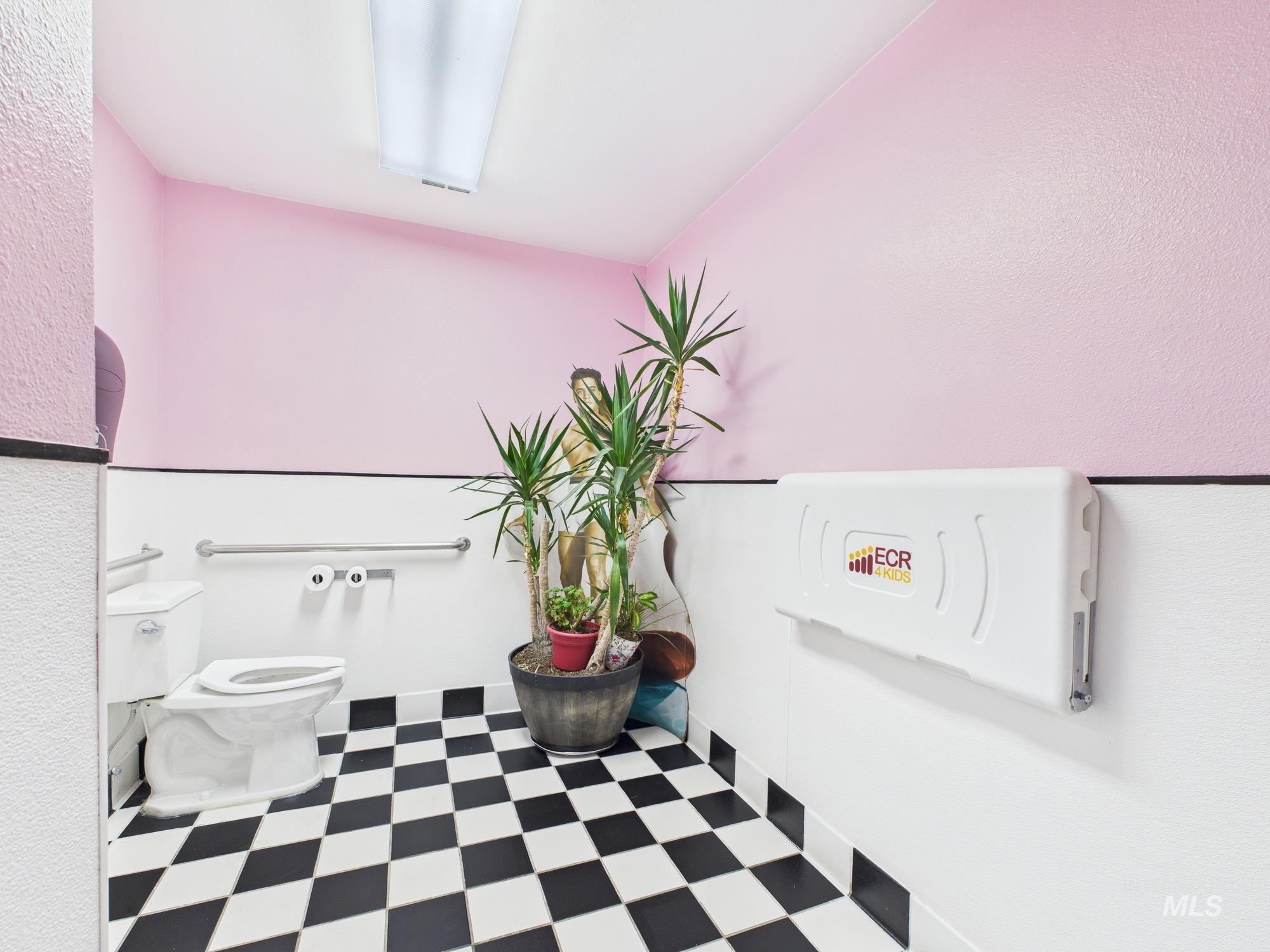 2138 13th Avenue, Lewiston, Idaho 83501, Business/Commercial For Sale, Price $1,000,000,MLS 98954499