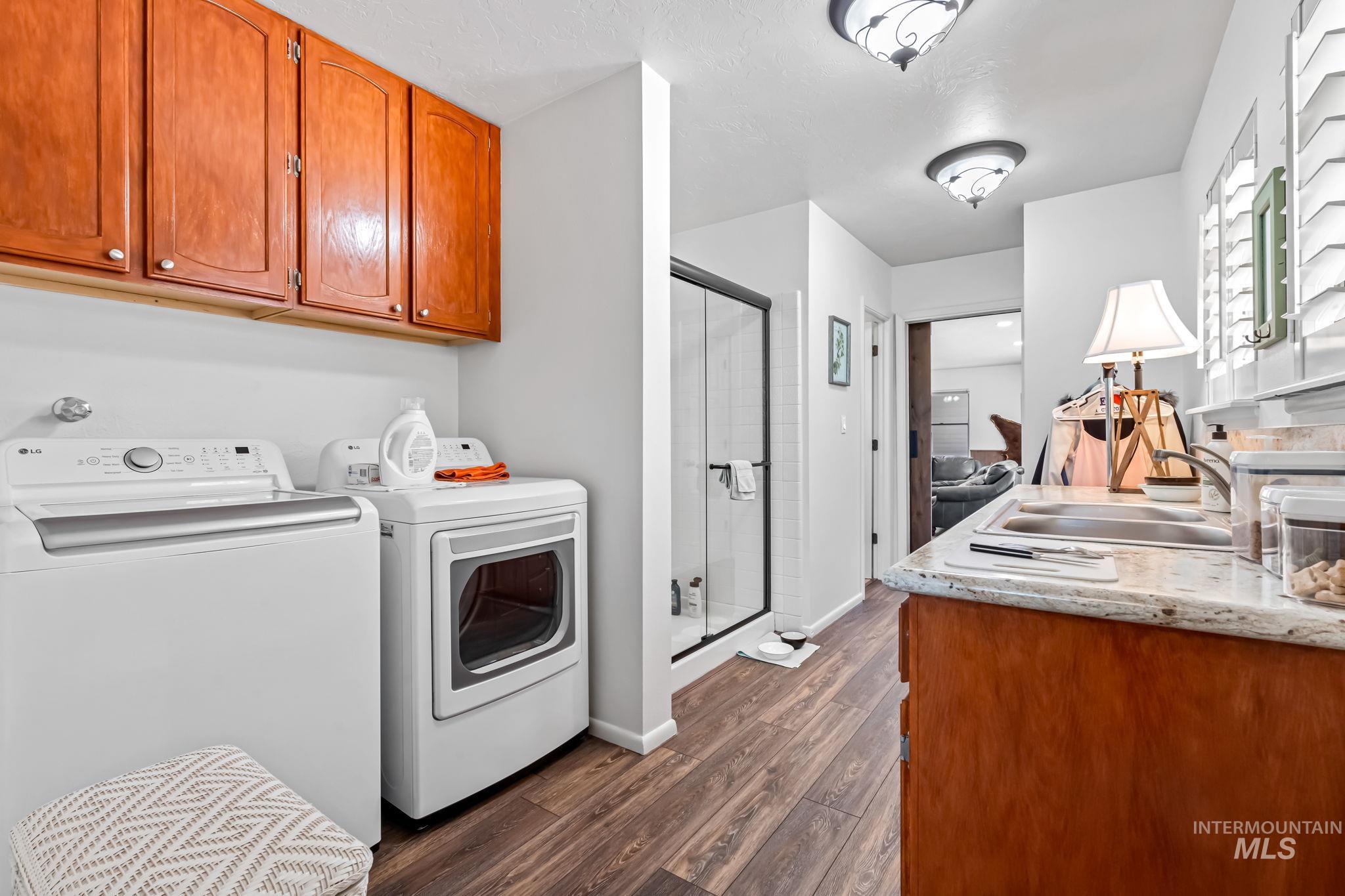 4525 Kanaka Ct., Buhl, Idaho 83316, 3 Bedrooms, 3.5 Bathrooms, Residential For Sale, Price $695,000,MLS 98954536