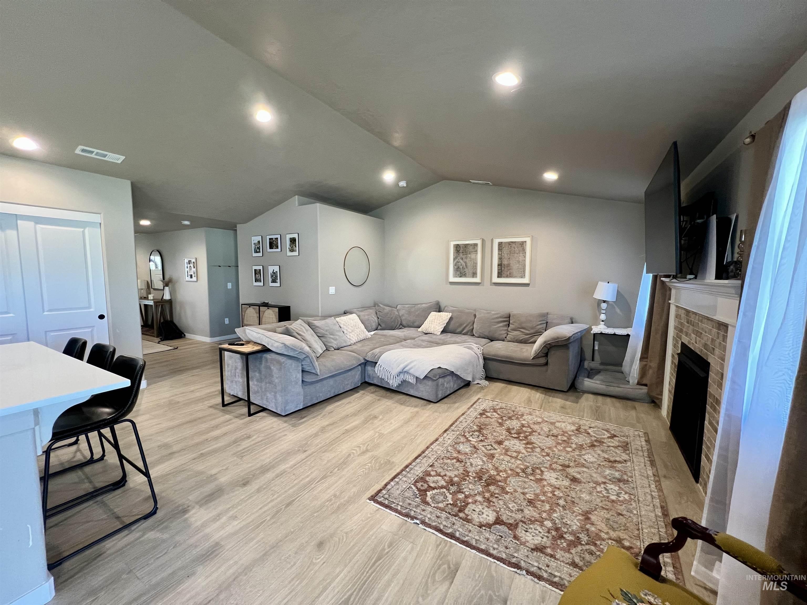 2422 Legacy Ct, Clarkston, Washington 99403, 3 Bedrooms, 2 Bathrooms, Residential For Sale, Price $409,900,MLS 98954561