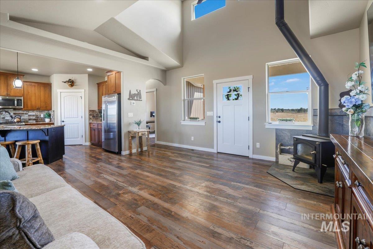 628 Pioneer Mountain Loop, Jerome, Idaho 83338, 4 Bedrooms, 2 Bathrooms, Residential For Sale, Price $530,000,MLS 98954567