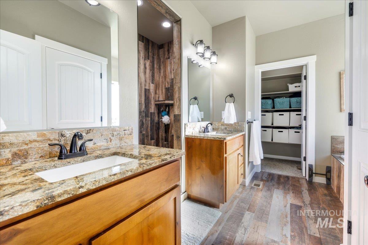 628 Pioneer Mountain Loop, Jerome, Idaho 83338, 4 Bedrooms, 2 Bathrooms, Residential For Sale, Price $530,000,MLS 98954567