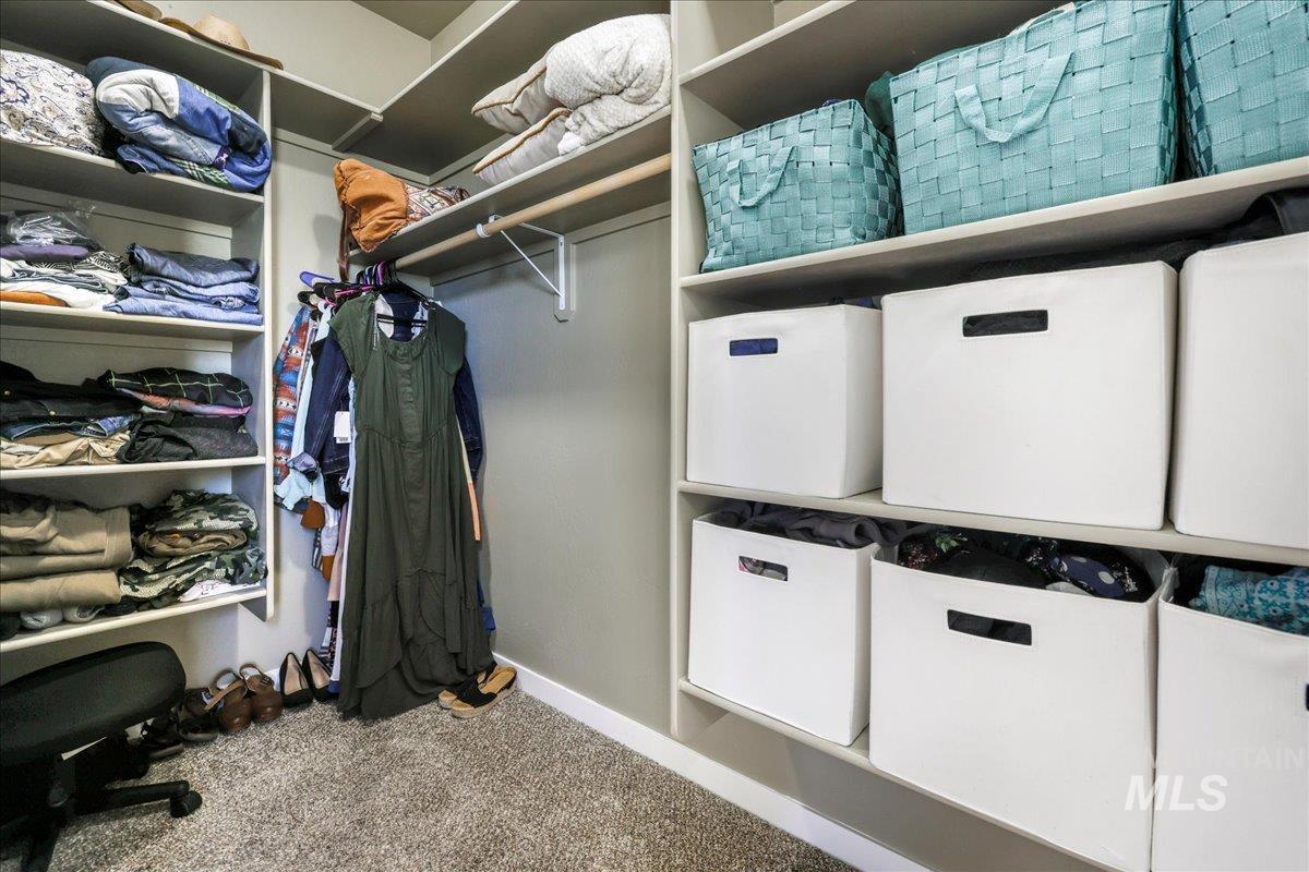 628 Pioneer Mountain Loop, Jerome, Idaho 83338, 4 Bedrooms, 2 Bathrooms, Residential For Sale, Price $530,000,MLS 98954567