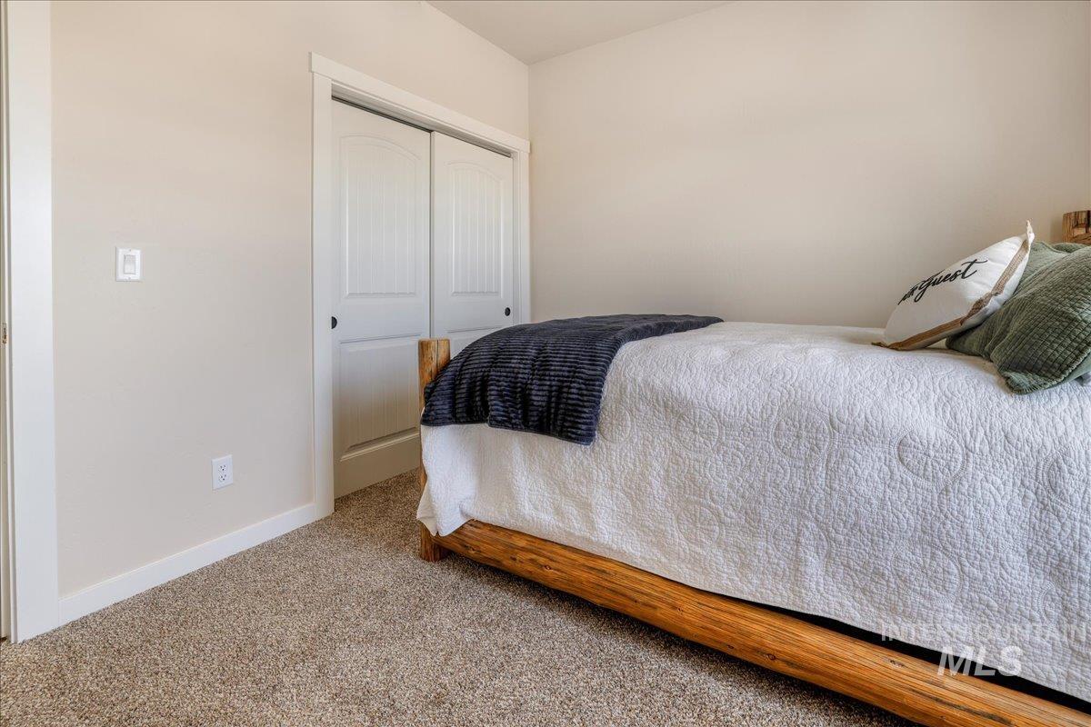 628 Pioneer Mountain Loop, Jerome, Idaho 83338, 4 Bedrooms, 2 Bathrooms, Residential For Sale, Price $530,000,MLS 98954567