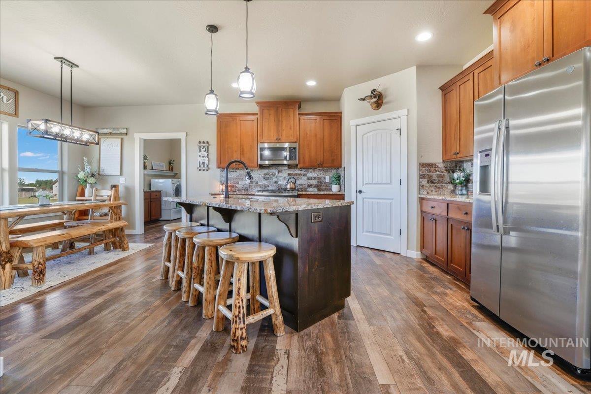 628 Pioneer Mountain Loop, Jerome, Idaho 83338, 4 Bedrooms, 2 Bathrooms, Residential For Sale, Price $530,000,MLS 98954567