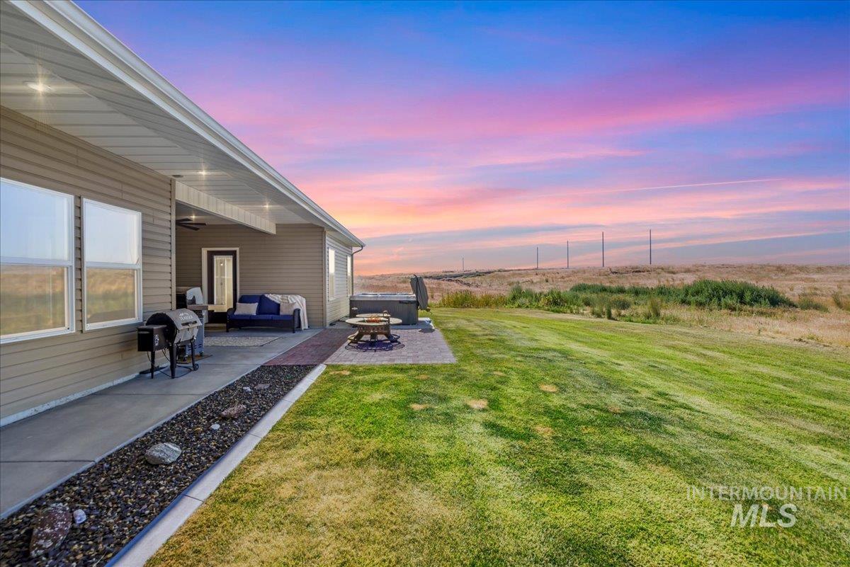 628 Pioneer Mountain Loop, Jerome, Idaho 83338, 4 Bedrooms, 2 Bathrooms, Residential For Sale, Price $530,000,MLS 98954567