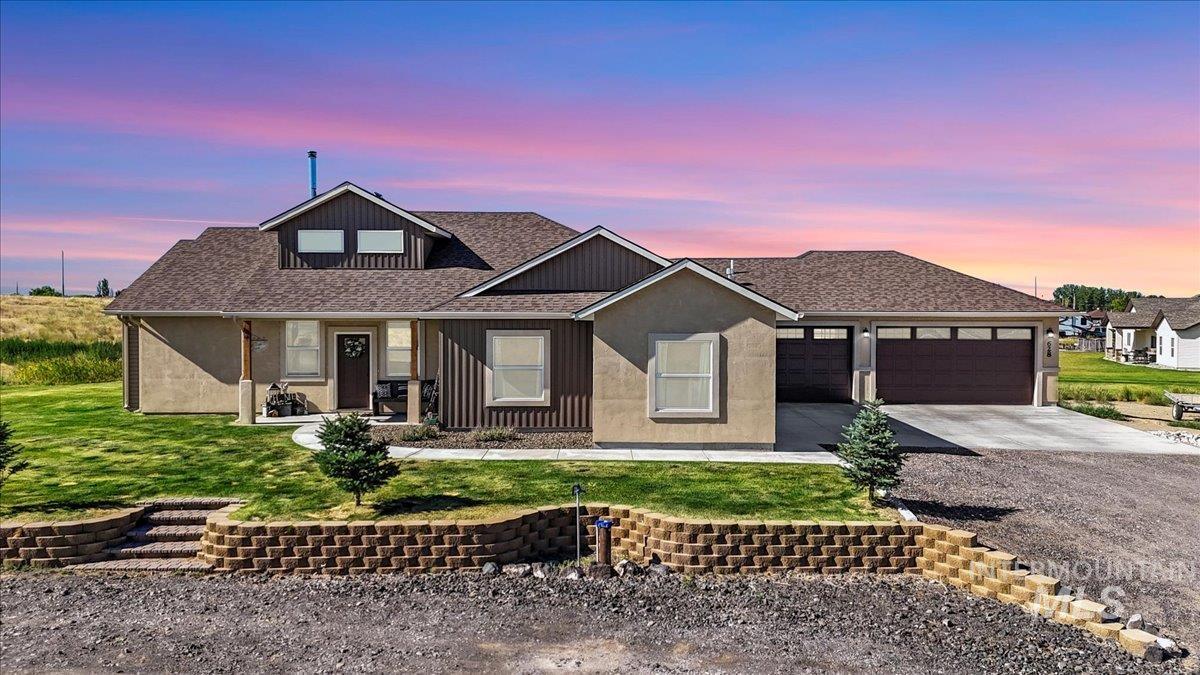 628 Pioneer Mountain Loop, Jerome, Idaho 83338, 4 Bedrooms, 2 Bathrooms, Residential For Sale, Price $530,000,MLS 98954567