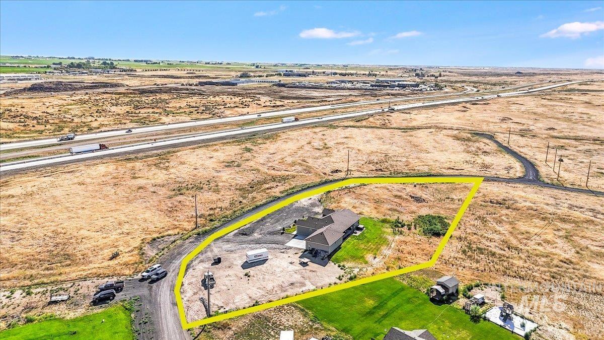 628 Pioneer Mountain Loop, Jerome, Idaho 83338, 4 Bedrooms, 2 Bathrooms, Residential For Sale, Price $530,000,MLS 98954567