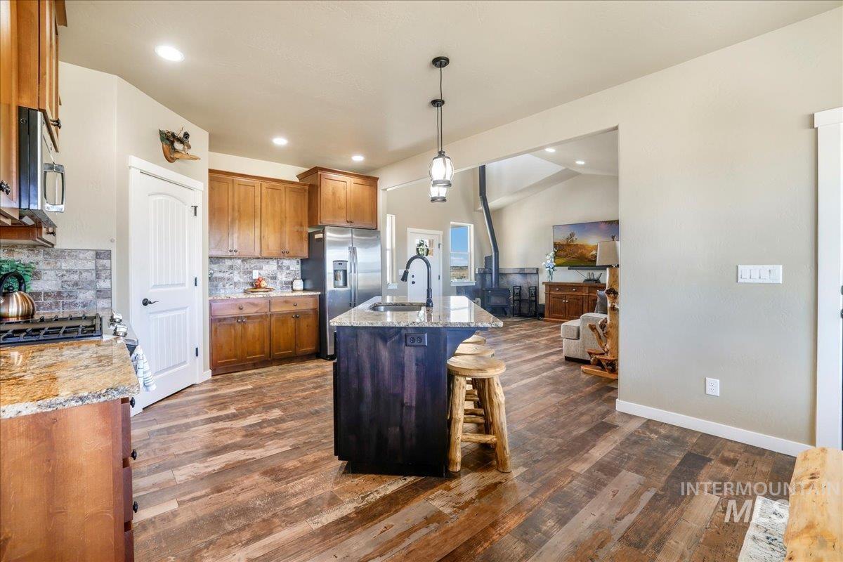 628 Pioneer Mountain Loop, Jerome, Idaho 83338, 4 Bedrooms, 2 Bathrooms, Residential For Sale, Price $530,000,MLS 98954567