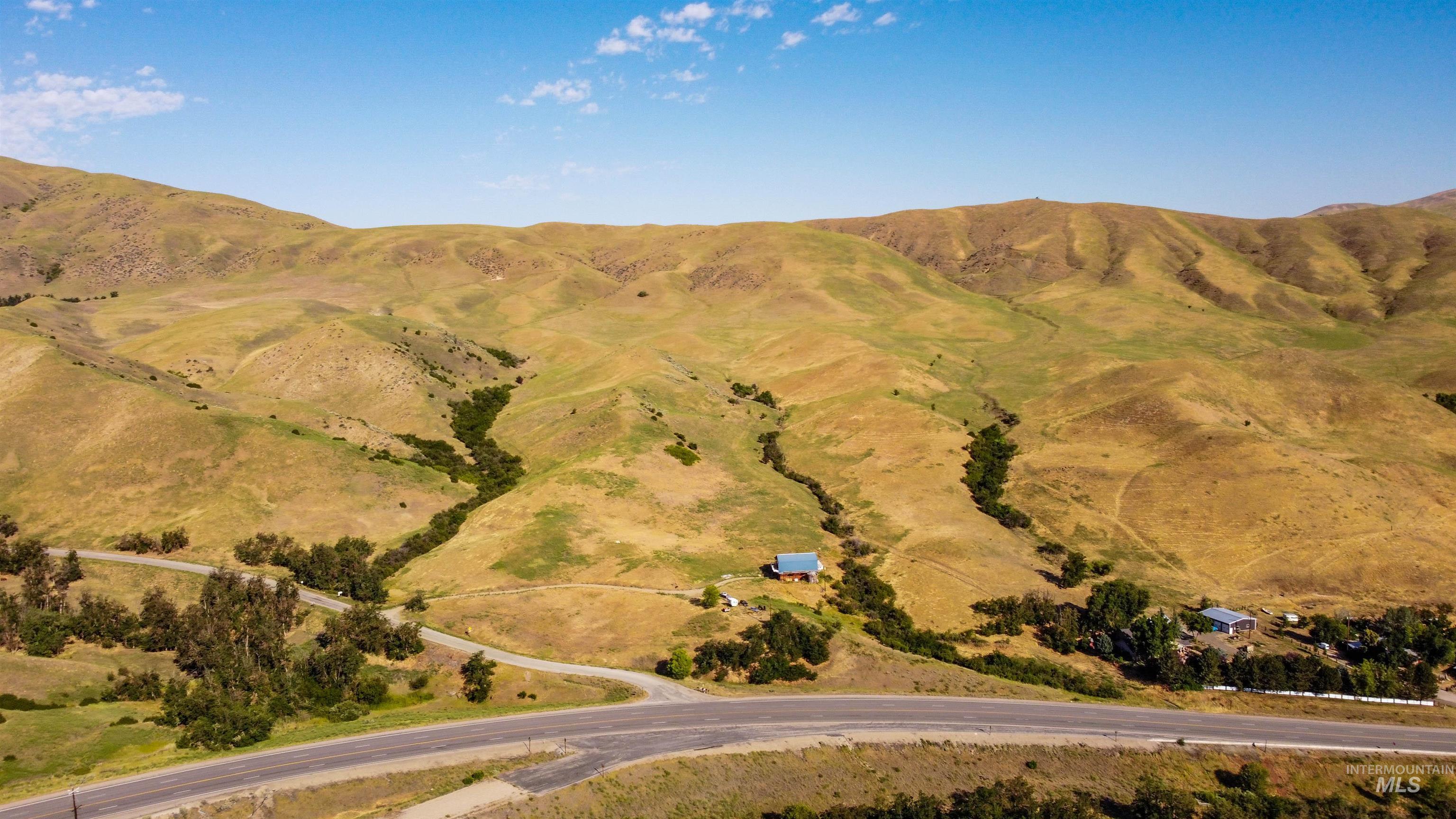 442 Old Hwy 55, Horseshoe Bend, Idaho 83629, 3 Bedrooms, 1 Bathroom, Residential For Sale, Price $425,000,MLS 98954592