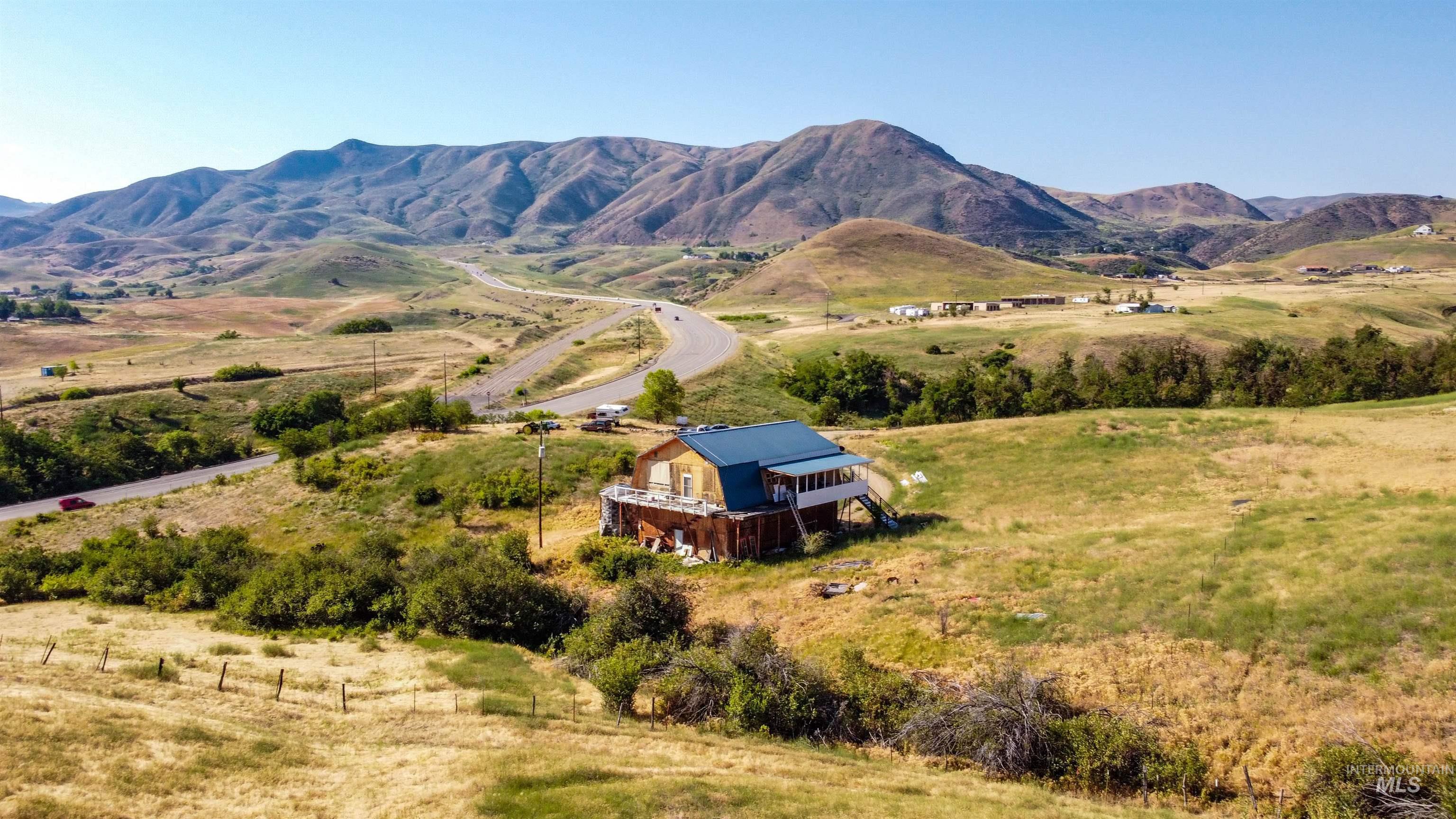 442 Old Hwy 55, Horseshoe Bend, Idaho 83629, 3 Bedrooms, 1 Bathroom, Residential For Sale, Price $425,000,MLS 98954592