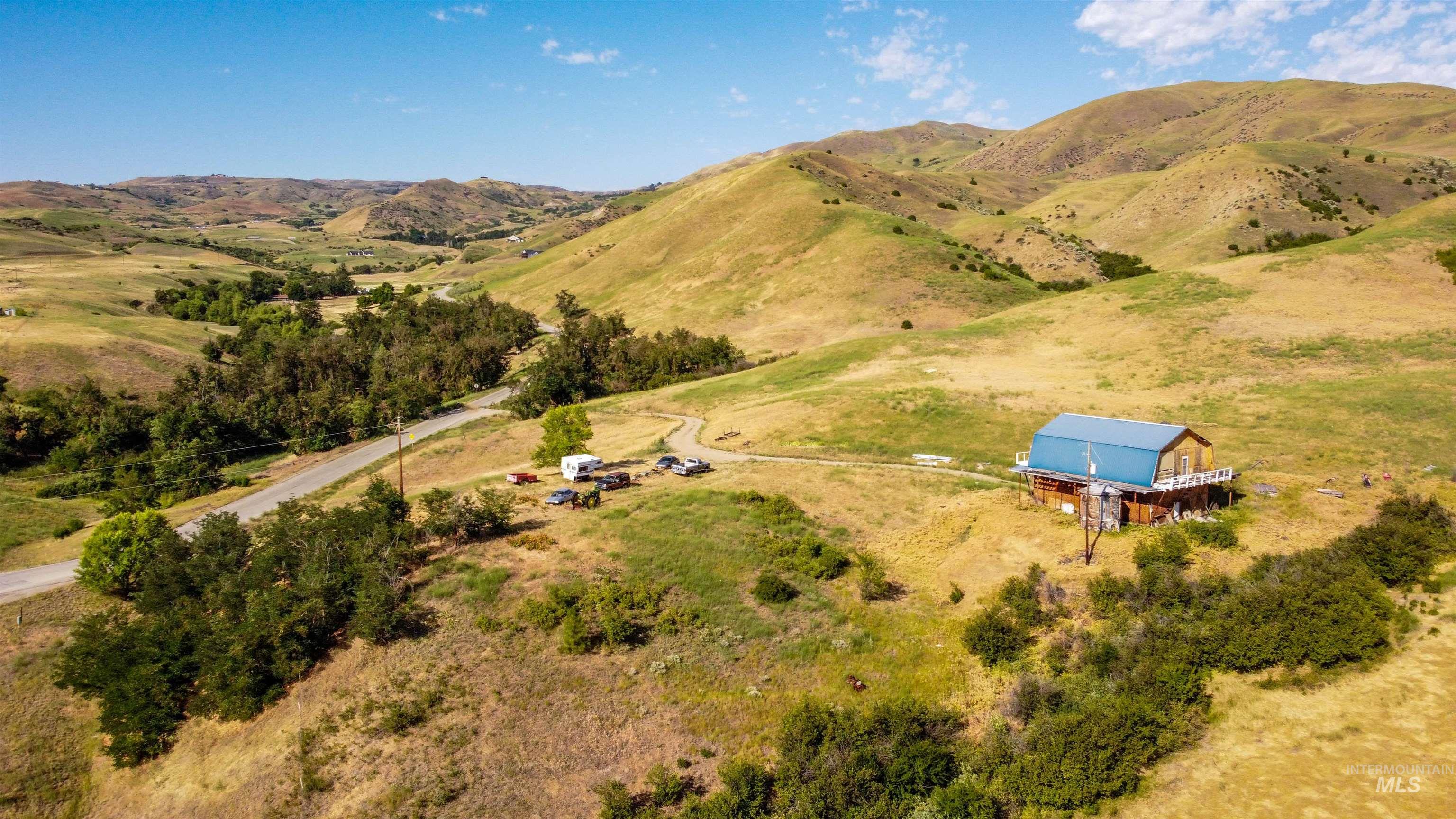 442 Old Hwy 55, Horseshoe Bend, Idaho 83629, 3 Bedrooms, 1 Bathroom, Residential For Sale, Price $425,000,MLS 98954592