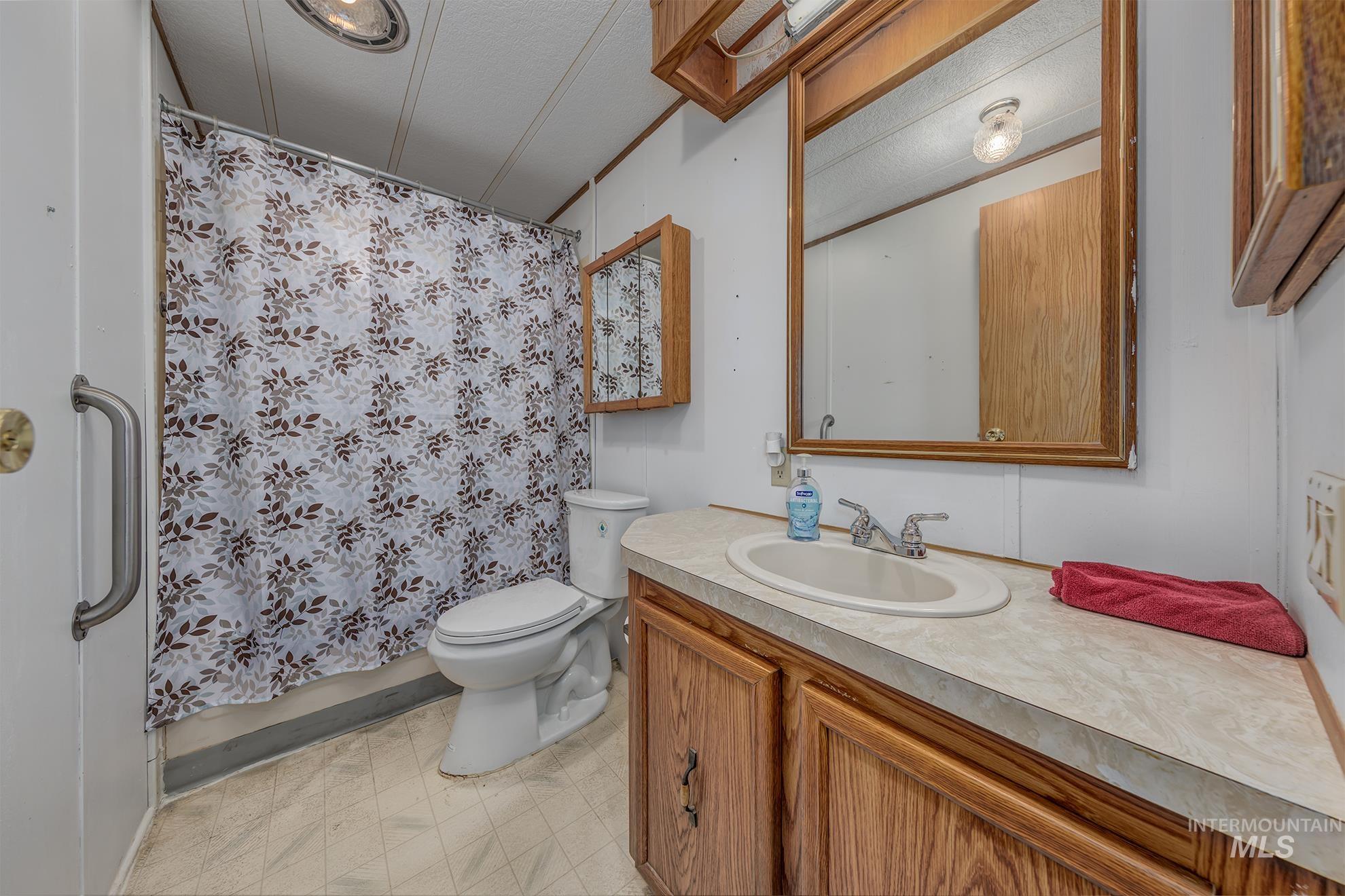 2701 N Alder Dr. # 77, Fruitland, Idaho 83619, 3 Bedrooms, 2 Bathrooms, Residential For Sale, Price $118,000,MLS 98954615