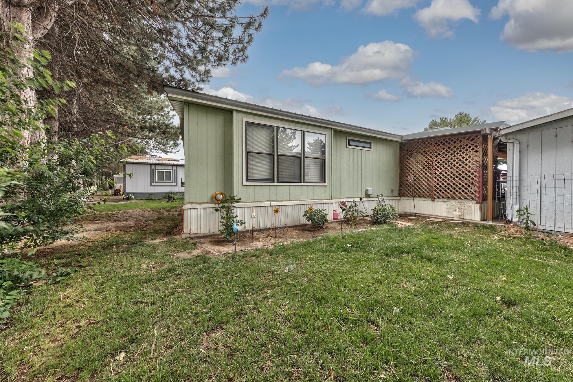 2701 N Alder Dr. # 77, Fruitland, Idaho 83619, 3 Bedrooms, 2 Bathrooms, Residential For Sale, Price $118,000,MLS 98954615