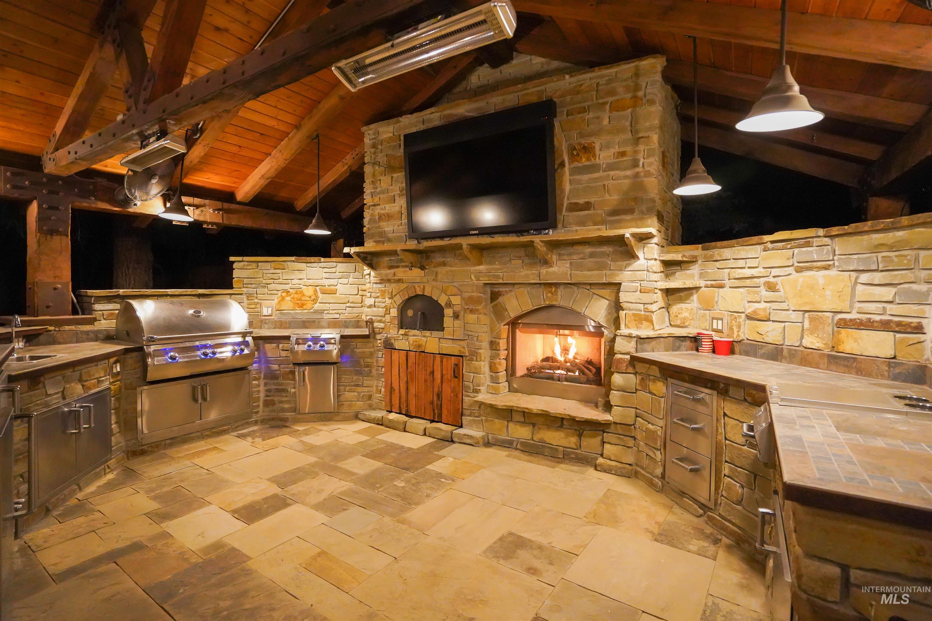 2020 Bennett Ave, Burley, Idaho 83318, 8 Bedrooms, 3.5 Bathrooms, Residential For Sale, Price $775,000,MLS 98954632