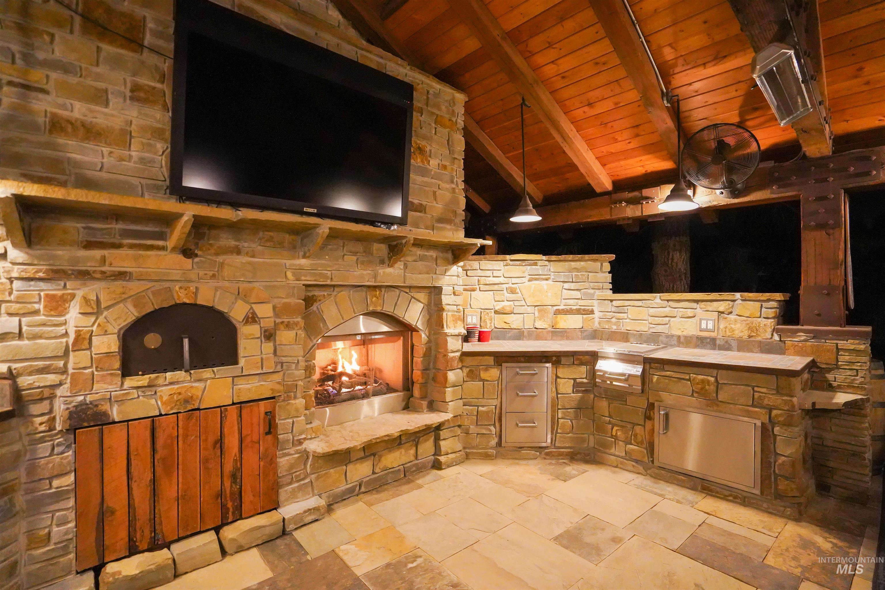 2020 Bennett Ave, Burley, Idaho 83318, 8 Bedrooms, 3.5 Bathrooms, Residential For Sale, Price $775,000,MLS 98954632