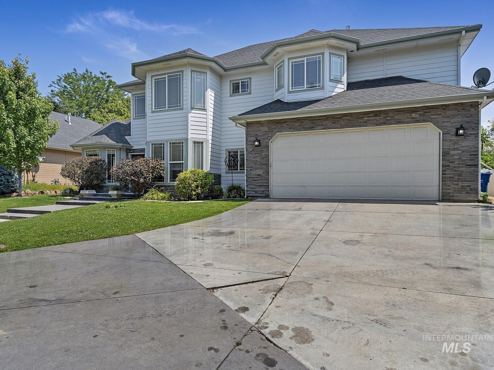 1214 N Trail Creek Lane, Eagle, Idaho 83616, 4 Bedrooms, 2.5 Bathrooms, Residential For Sale, Price $570,000, 98954633