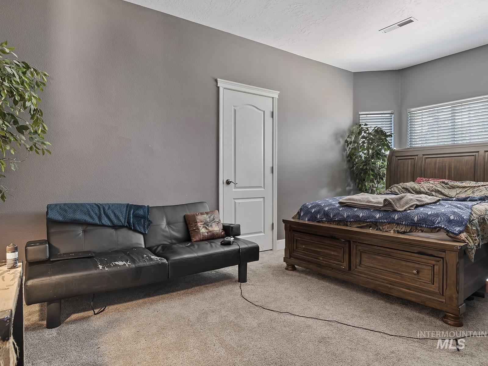 1214 N Trail Creek Lane, Eagle, Idaho 83616, 4 Bedrooms, 2.5 Bathrooms, Residential For Sale, Price $599,000,MLS 98954633