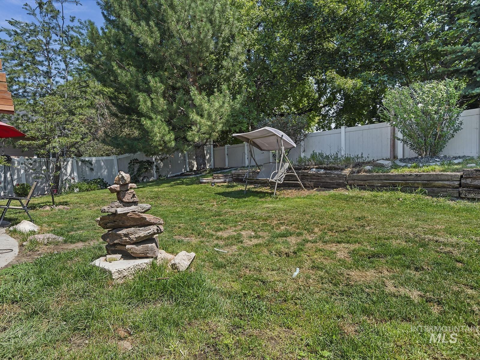 1214 N Trail Creek Lane, Eagle, Idaho 83616, 4 Bedrooms, 2.5 Bathrooms, Residential For Sale, Price $599,000,MLS 98954633