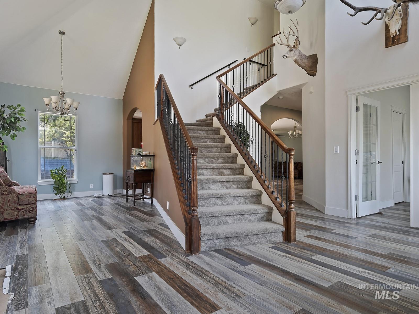 1214 N Trail Creek Lane, Eagle, Idaho 83616, 4 Bedrooms, 2.5 Bathrooms, Residential For Sale, Price $599,000,MLS 98954633