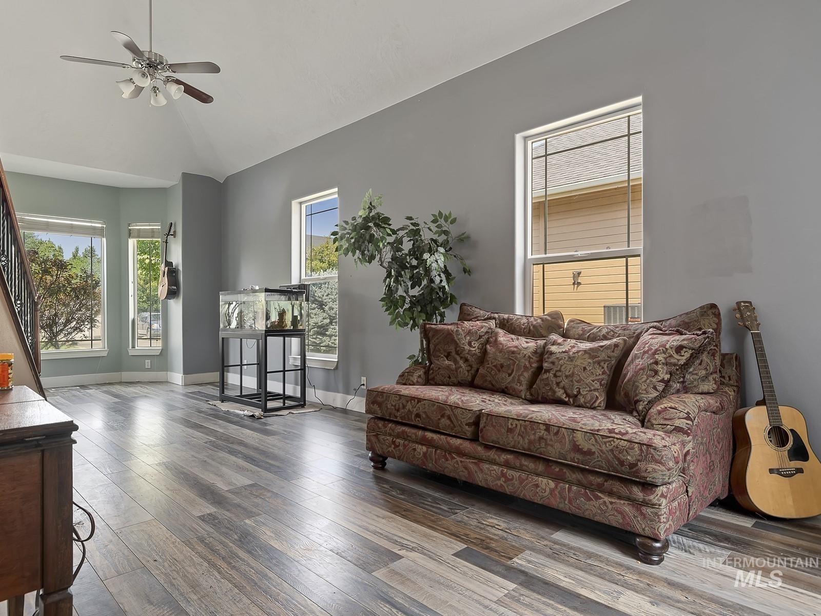 1214 N Trail Creek Lane, Eagle, Idaho 83616, 4 Bedrooms, 2.5 Bathrooms, Residential For Sale, Price $599,000,MLS 98954633