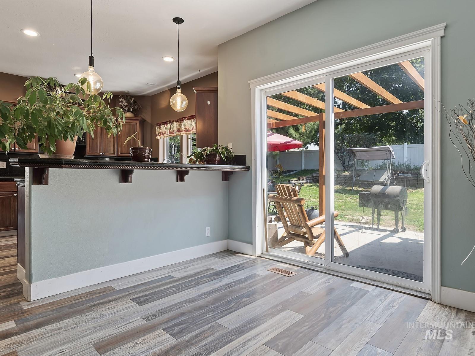 1214 N Trail Creek Lane, Eagle, Idaho 83616, 4 Bedrooms, 2.5 Bathrooms, Residential For Sale, Price $599,000,MLS 98954633