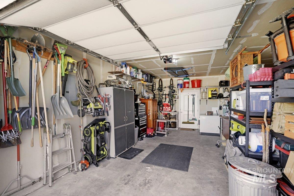 930 Ballard Way, Kimberly, Idaho 83341, 4 Bedrooms, 2 Bathrooms, Residential For Sale, Price $400,000,MLS 98954634