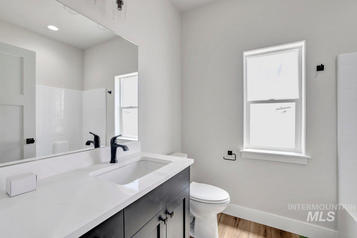 951 Gregory Way, Twin Falls, Idaho 83301-8565, 3 Bedrooms, 2 Bathrooms, Residential For Sale, Price $423,000,MLS 98954638