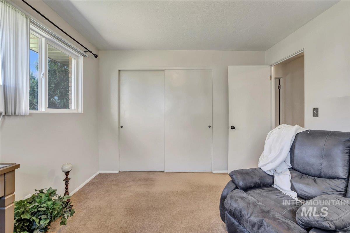 975 Desert View Drive, Twin Falls, Idaho 83301, 4 Bedrooms, 2 Bathrooms, Residential For Sale, Price $449,000,MLS 98954650