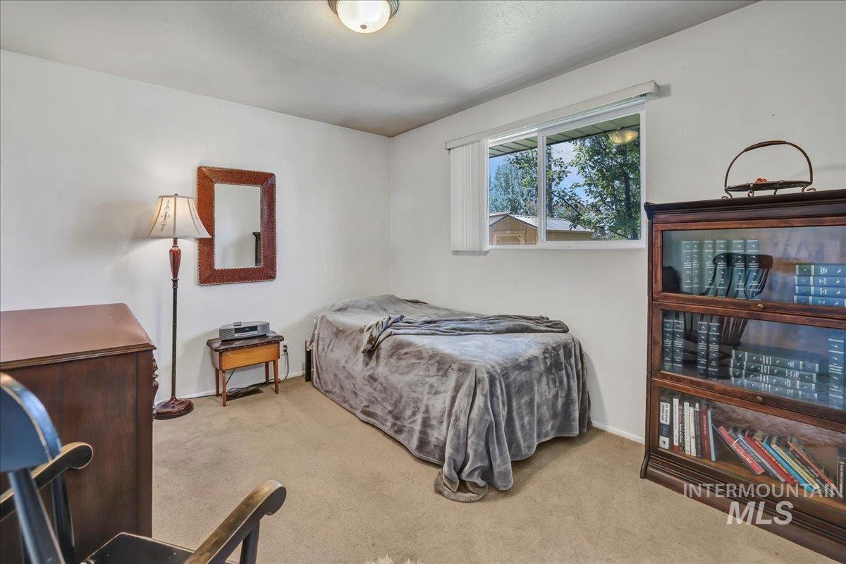 975 Desert View Drive, Twin Falls, Idaho 83301, 4 Bedrooms, 2 Bathrooms, Residential For Sale, Price $449,000,MLS 98954650