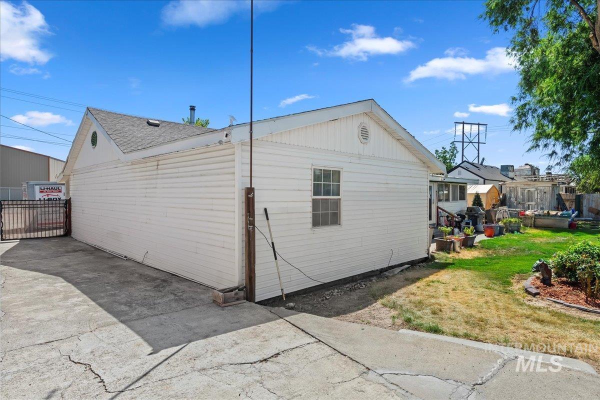 1150 S Park Street, Payette, Idaho 83661, 3 Bedrooms, 1 Bathroom, Residential For Sale, Price $324,990,MLS 98954654