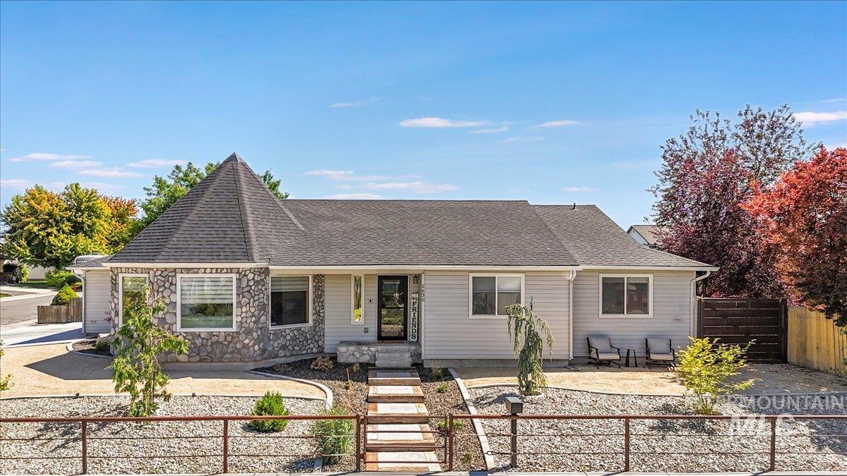 2630 Paintbrush Drive, Twin Falls, Idaho 83301, 3 Bedrooms, 2 Bathrooms, Residential For Sale, Price $535,000,MLS 98954690