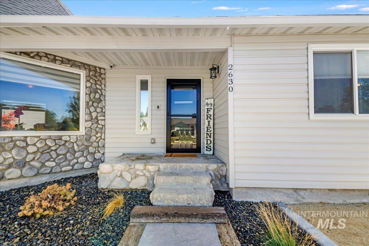 2630 Paintbrush Drive, Twin Falls, Idaho 83301, 3 Bedrooms, 2 Bathrooms, Residential For Sale, Price $535,000,MLS 98954690